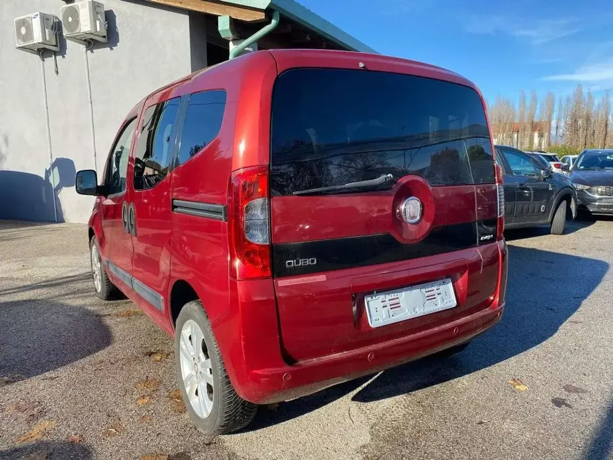 Usata Fiat Qubo Dynamic 75 CV (55 kW) 2010 Rosso Monovolume