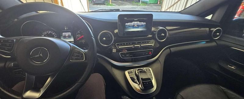 Usata Mercedes V220 163 CV (119 kW) 2018 Grigio Monovolume