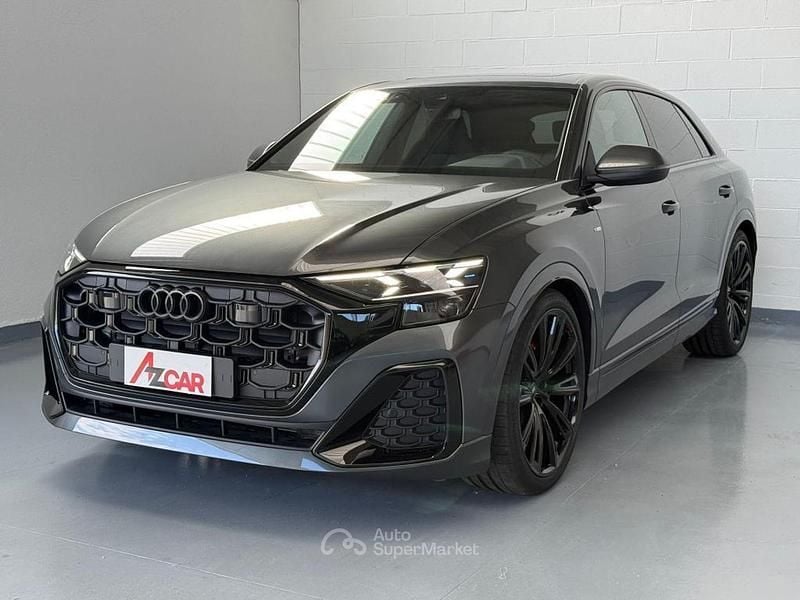 Nuova Audi Q8 S-Line 286 CV (210 kW) 2026 Grigio daytona SUV