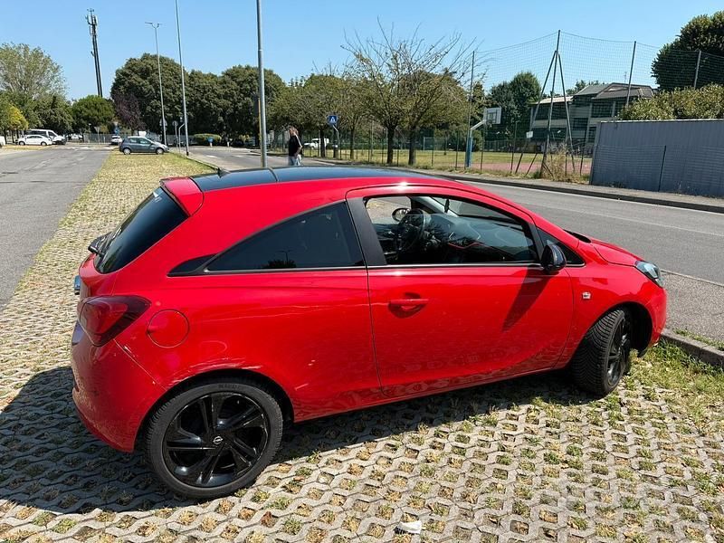 Usata Opel Corsa 90 CV (66 kW) 2016 Rosso Utilitaria