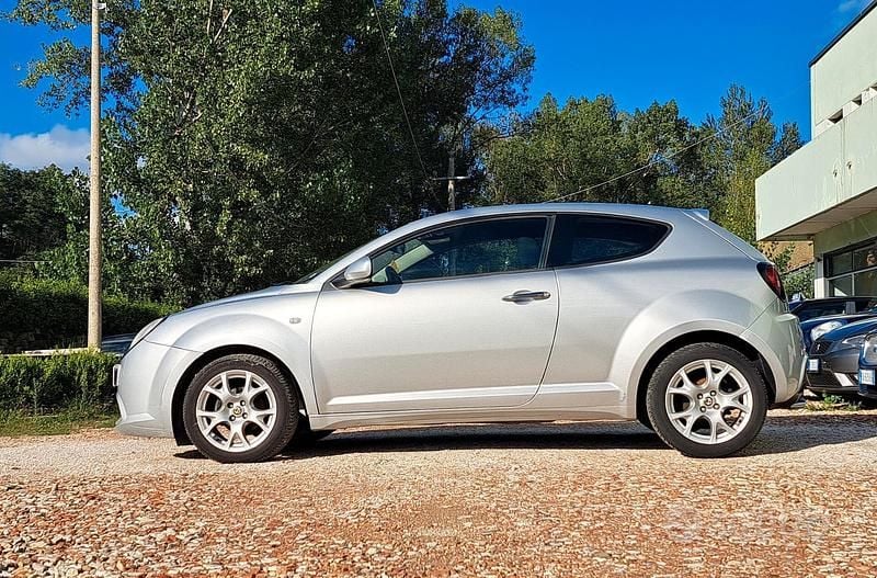 Usata Alfa Romeo GT Junior 79 CV (58 kW) 2008 Grigio Berlina