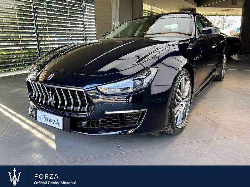 Blu/azzurro Usata 2020 Maserati Ghibli GranLusso Coupé | 49.900 € (Cara) - Immagine 1/4