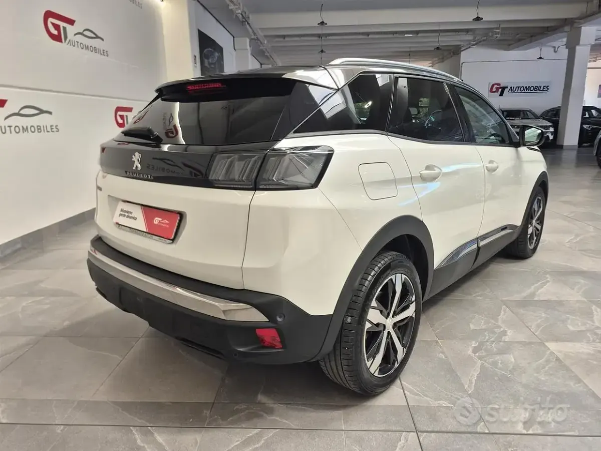 Usata Peugeot 3008 Allure 131 CV (96 kW) 2021 Bianco SUV
