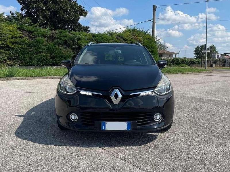 Usata Renault Clio GrandTour 73 CV (53 kW) 2014 Nero Station wagon