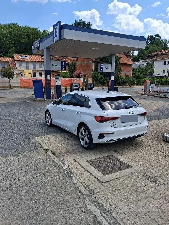 Usata Audi A3 150 CV (110 kW) 2023 Bianco Berlina