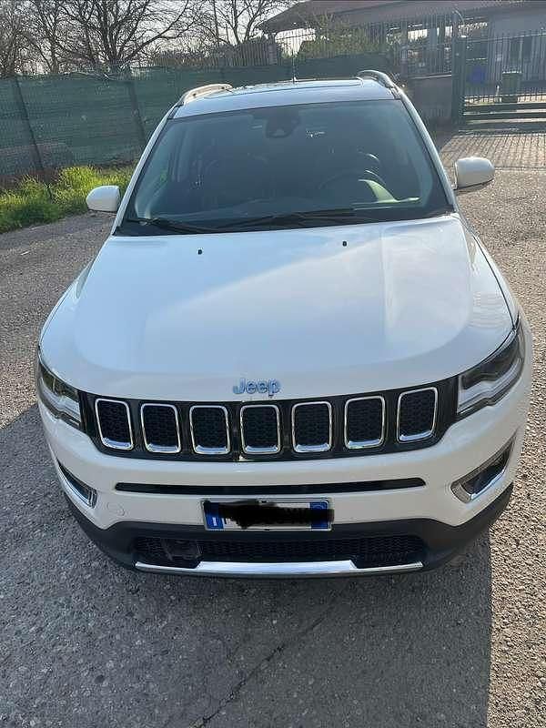 Usata Jeep Compass Limited 140 CV (102 kW) 2018 Bianco SUV