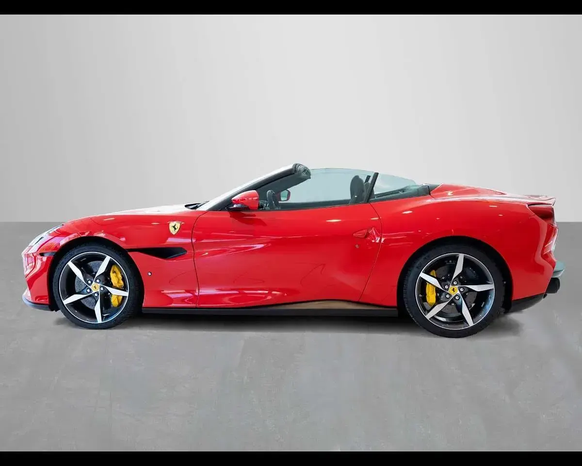 Usata Ferrari Portofino 620 CV (456 kW) 2023 Rosso Cabrio