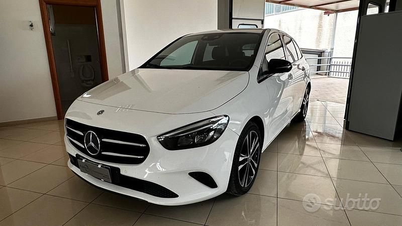Usata Mercedes B180 Premium 115 CV (84 kW) 2019 Bianco Monovolume