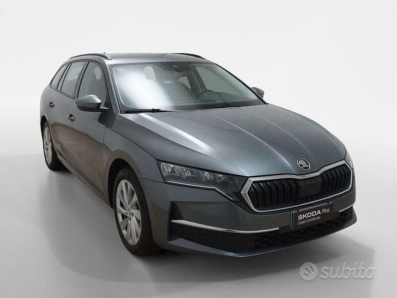 Grigio Usata 2024 Skoda Octavia Executive Station wagon | 26.800 € (Buon prezzo) - Immagine 1/4