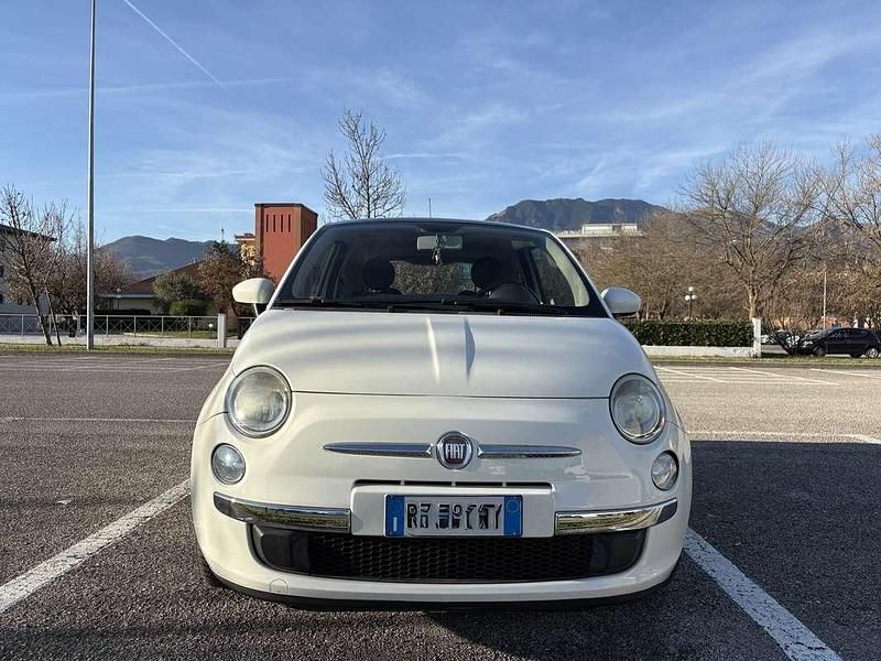 Usata Fiat 500 Lounge 69 CV (50 kW) 2010 Bianco Utilitaria