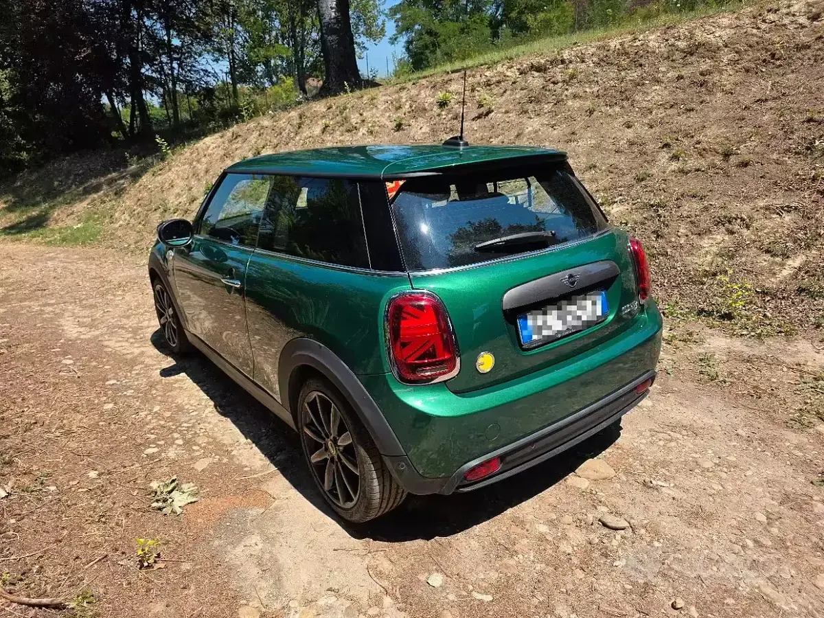 Usata Mini Cooper SE 135 kW (184 CV) 2020 Utilitaria