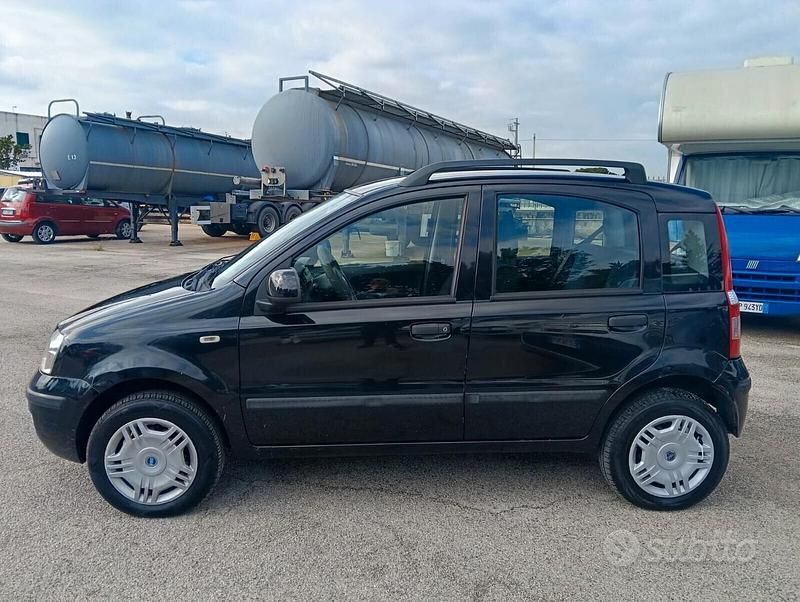 Usata Fiat Panda Dynamic 77 CV (56 kW) 2011 Nero Berlina