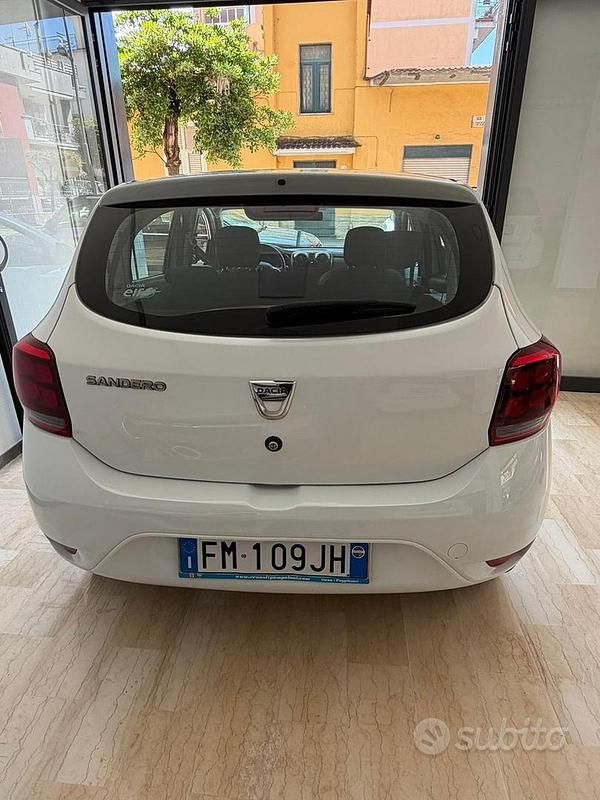 Usata Dacia Sandero 75 CV (55 kW) 2018 Berlina