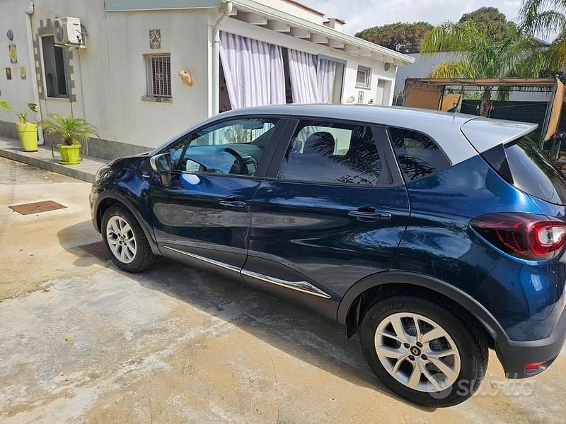 Usata Renault Captur LIMITED Deluxe 2019 Blu SUV