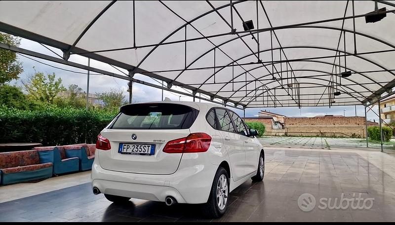 Usata BMW 218 Advantage 150 CV (110 kW) 2018 Bianco Station wagon