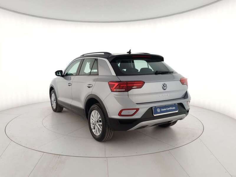 Usata VW T-Roc Life 150 CV (110 kW) 2024 Grigio SUV