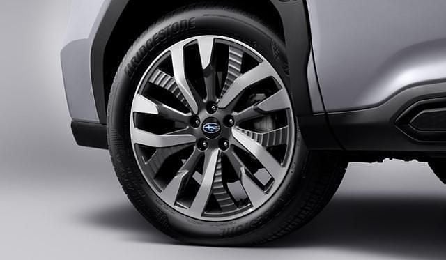 Nuova Subaru Forester Style 135 CV (99 kW) 2025 Verde SUV