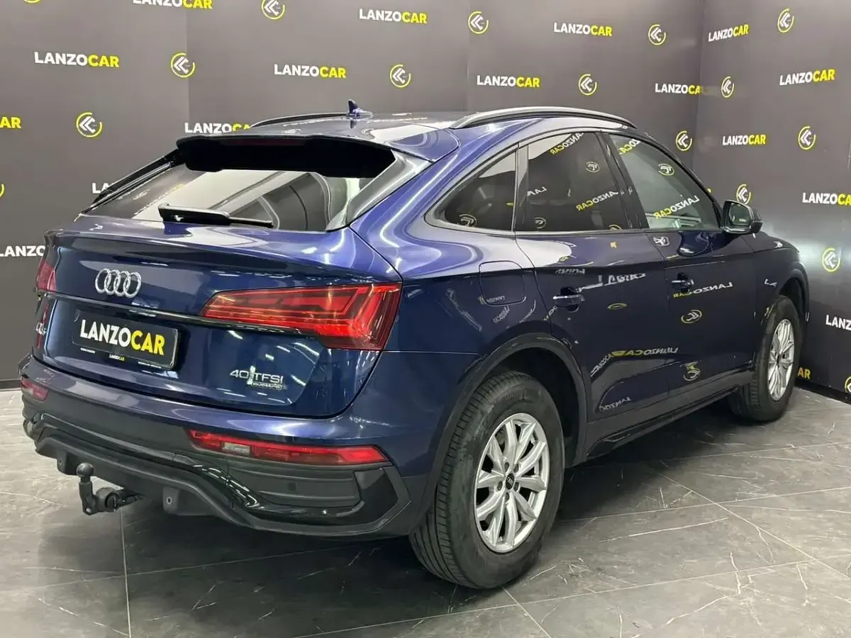 Usata Audi Q5 Sportback Ambiente 204 CV (150 kW) 2022 Blu/azzurro SUV