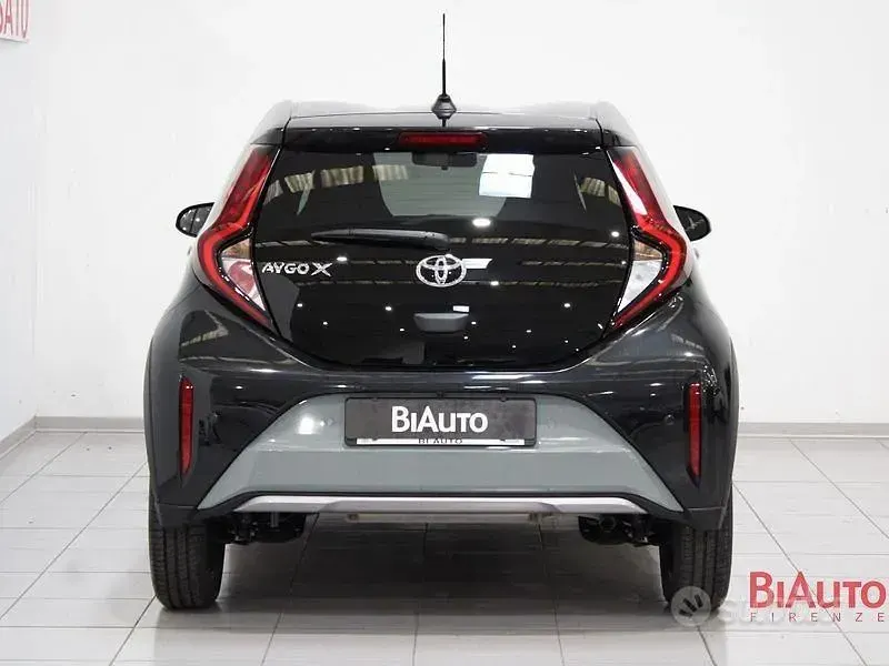 Usata Toyota Aygo X Lounge 72 CV (52 kW) 2024 Verde SUV