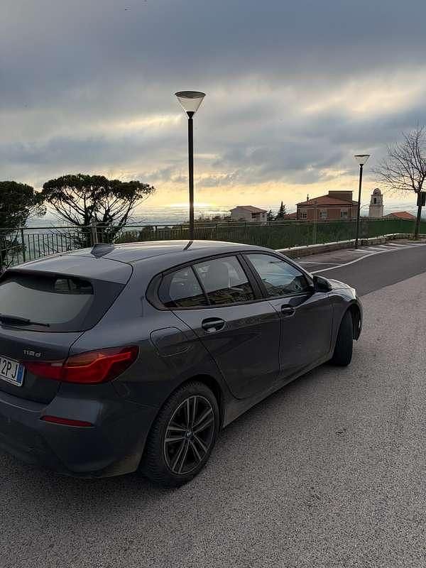 Usata BMW 116 Advantage 116 CV (85 kW) 2020 Grigio Utilitaria