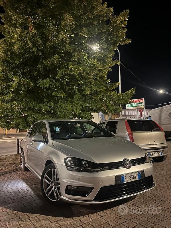 Usata VW Golf VII R-line 110 CV (80 kW) 2016 Grigio Utilitaria