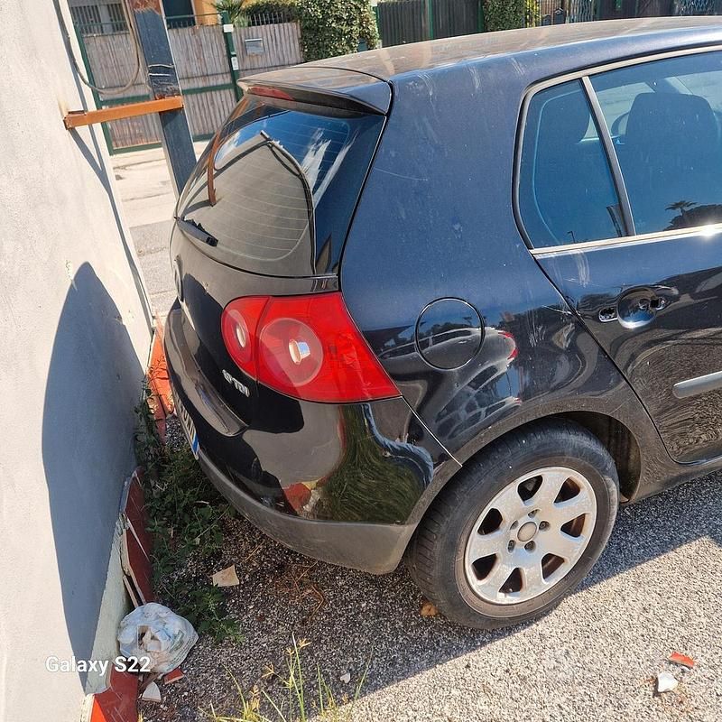 Usata VW Golf IV 105 CV (77 kW) 2005 Nero Berlina
