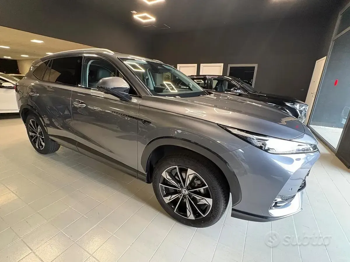 Usata MG HS Luxury 170 CV (125 kW) 2025 SUV