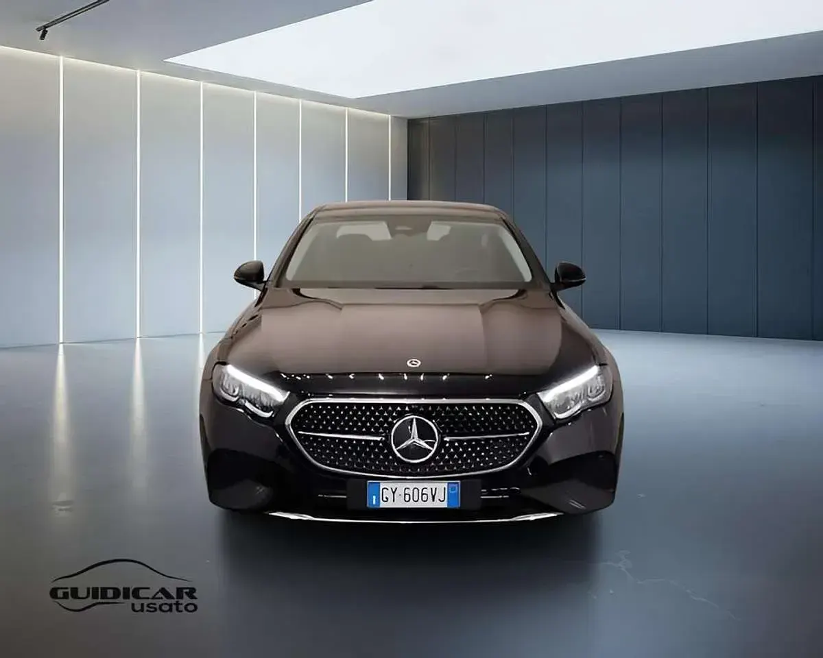 Usata Mercedes E200 Advanced 163 CV (119 kW) 2025 Nero Berlina