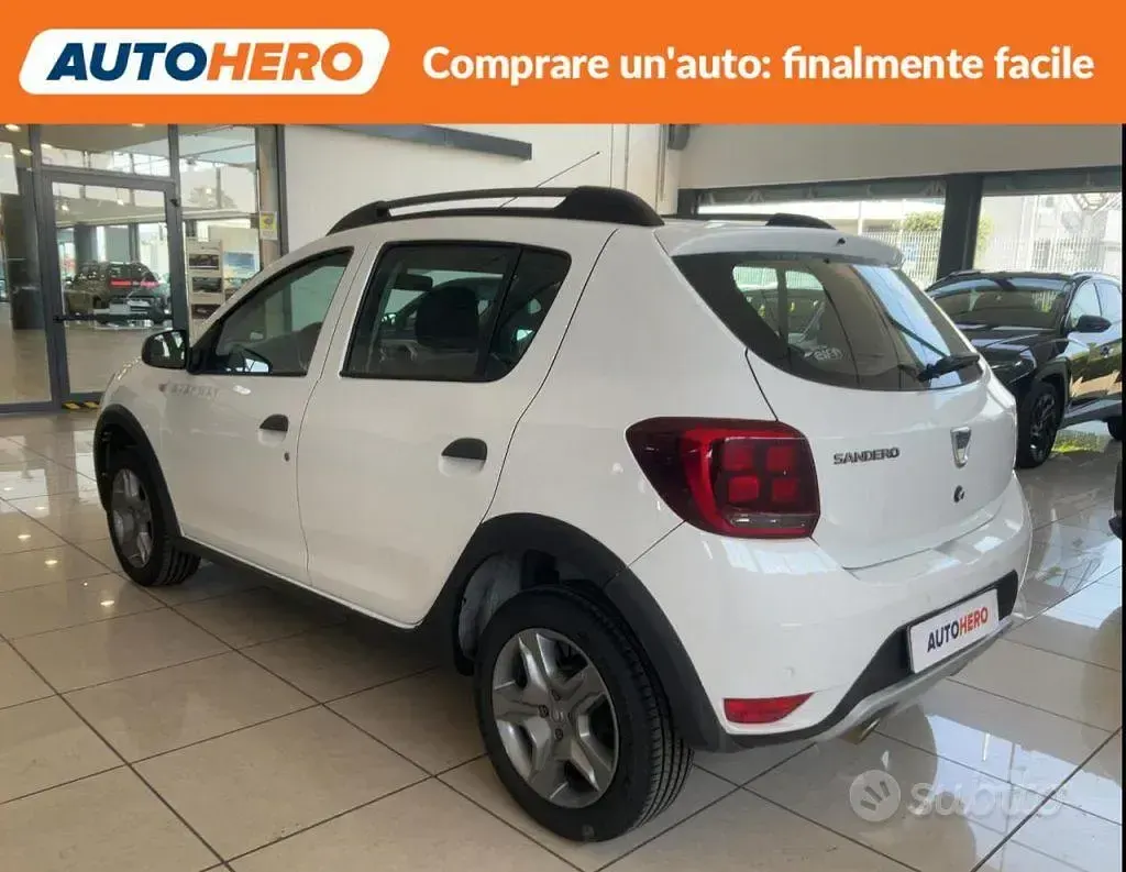 Usata Dacia Sandero Stepway 90 CV (66 kW) 2017 Bianco Berlina
