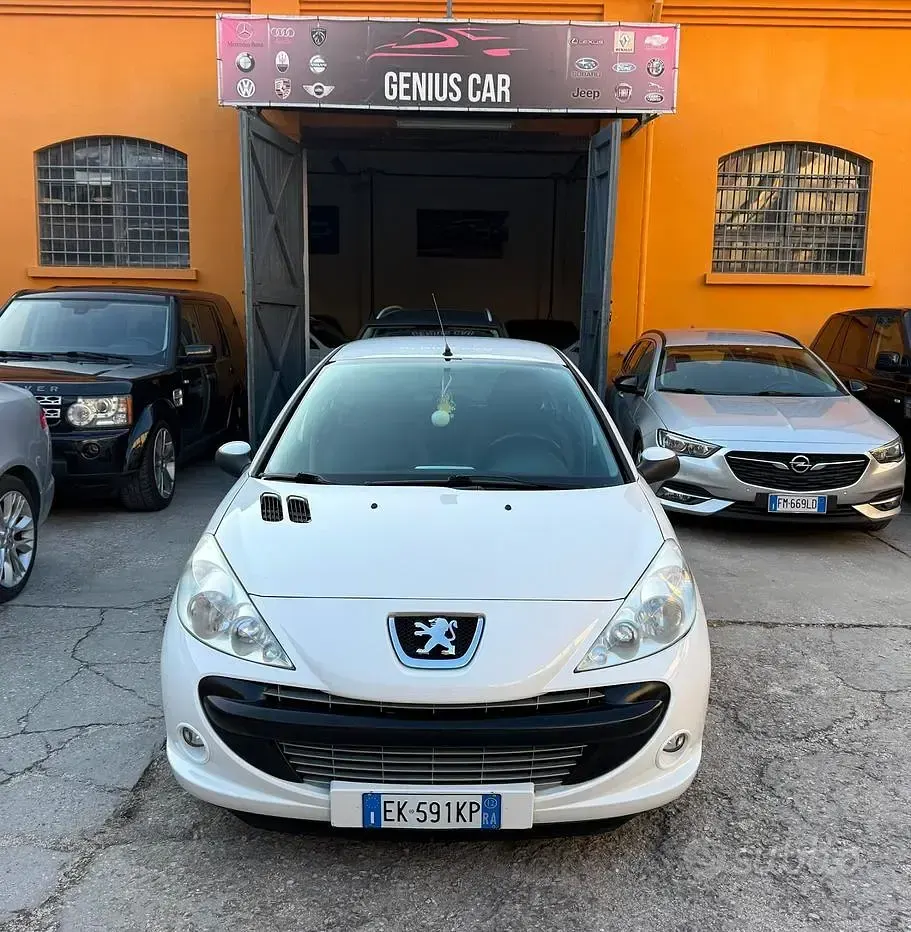 Usata Peugeot 206 60 CV (44 kW) 2012 Bianco Berlina