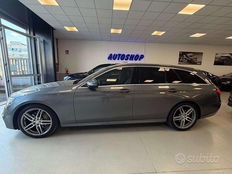 Usata Mercedes E220 Exclusive 194 CV (142 kW) 2017 Grigio Station wagon