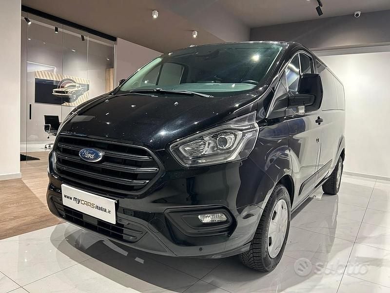 Usata Ford Transit Custom 2021 Nero Monovolume