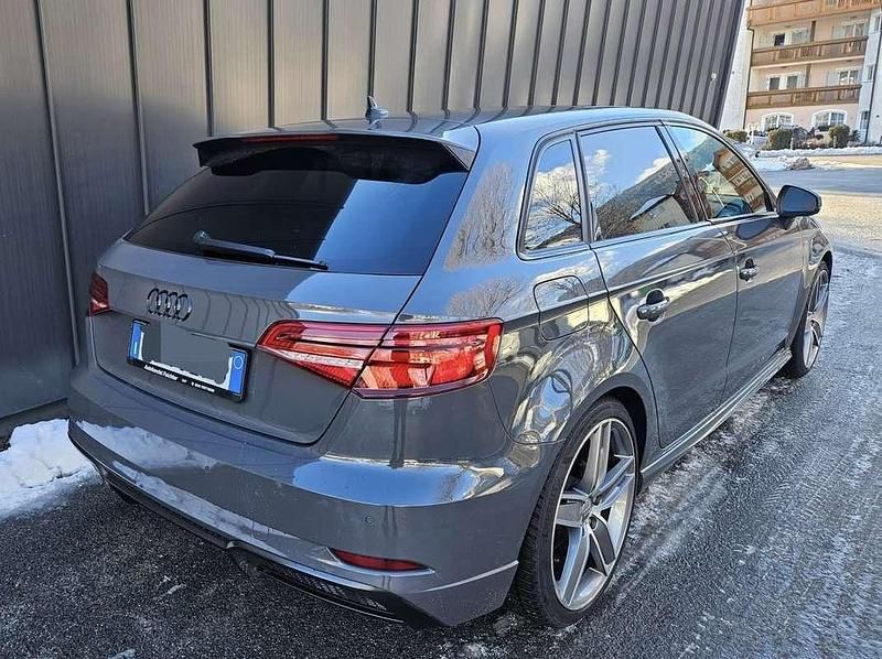 Usata Audi A3 Sport 150 CV (110 kW) 2018 Grigio Berlina