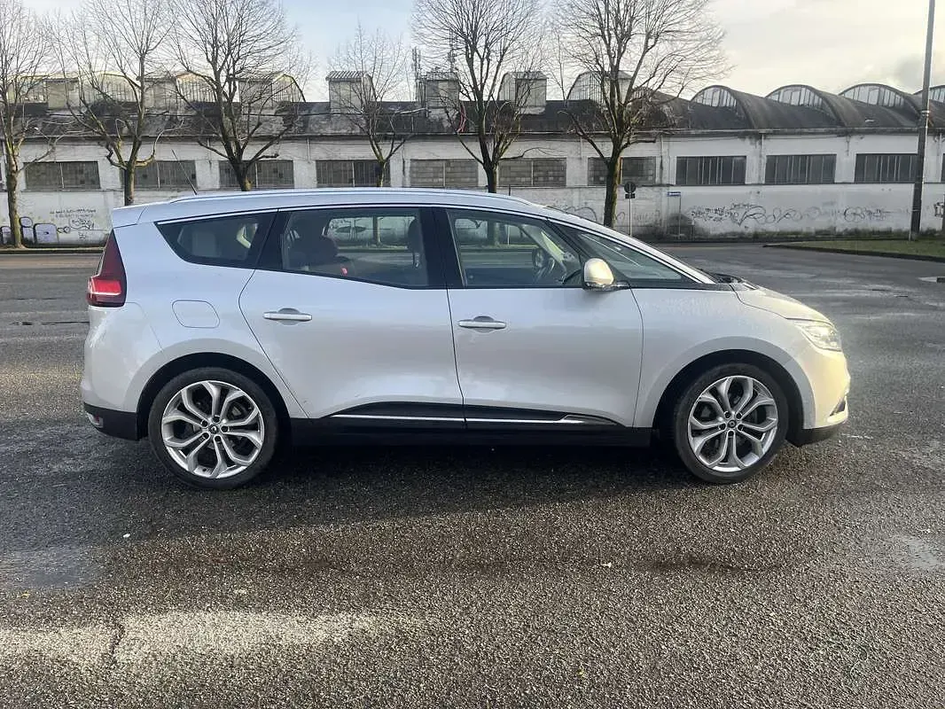 Usata Renault Grand Scénic IV Business 110 CV (80 kW) 2018 Monovolume