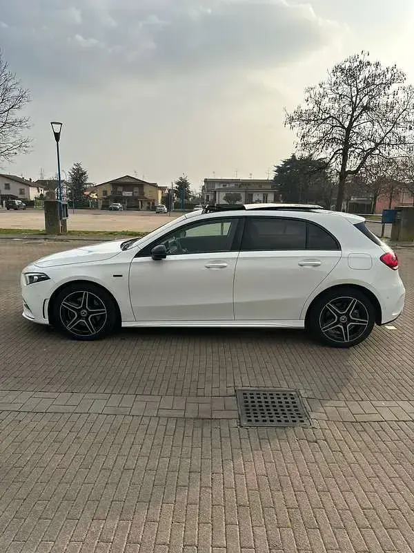 Usata Mercedes A250 Premium 160 CV (117 kW) 2020 Berlina
