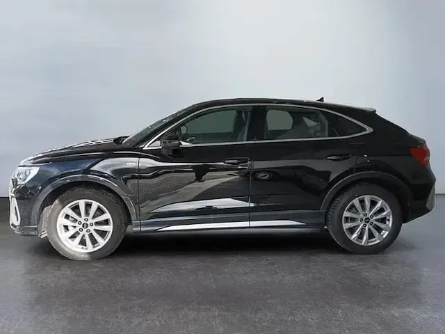 Usata Audi Q3 Sportback Comfort 150 CV (110 kW) 2025 Nero SUV