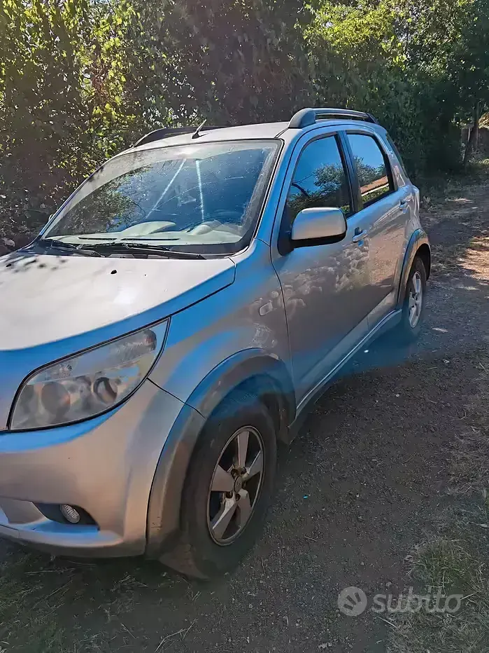 Usata Daihatsu Terios 2005 Grigio SUV