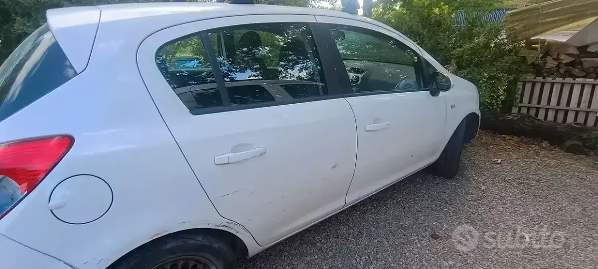 Usata Opel Corsa 85 CV (62 kW) 2013 Bianco Utilitaria