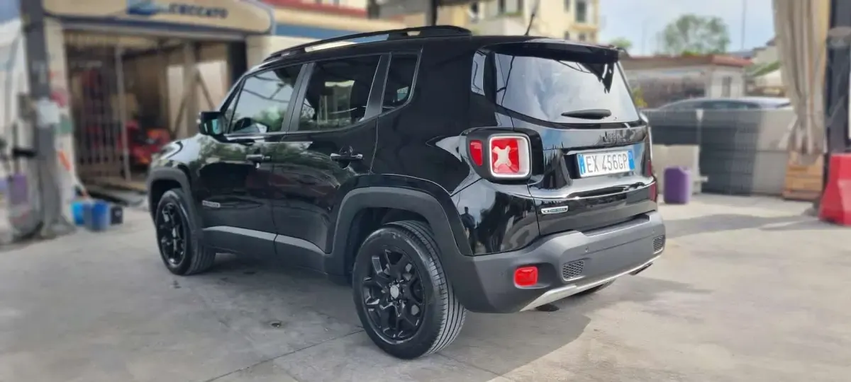 Usata Jeep Renegade Limited 120 CV (88 kW) 2015 Nero SUV