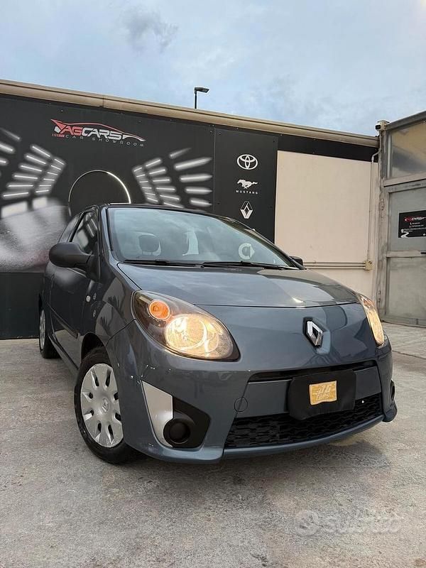 Usata Renault Twingo 74 CV (54 kW) 2011 Grigio Utilitaria
