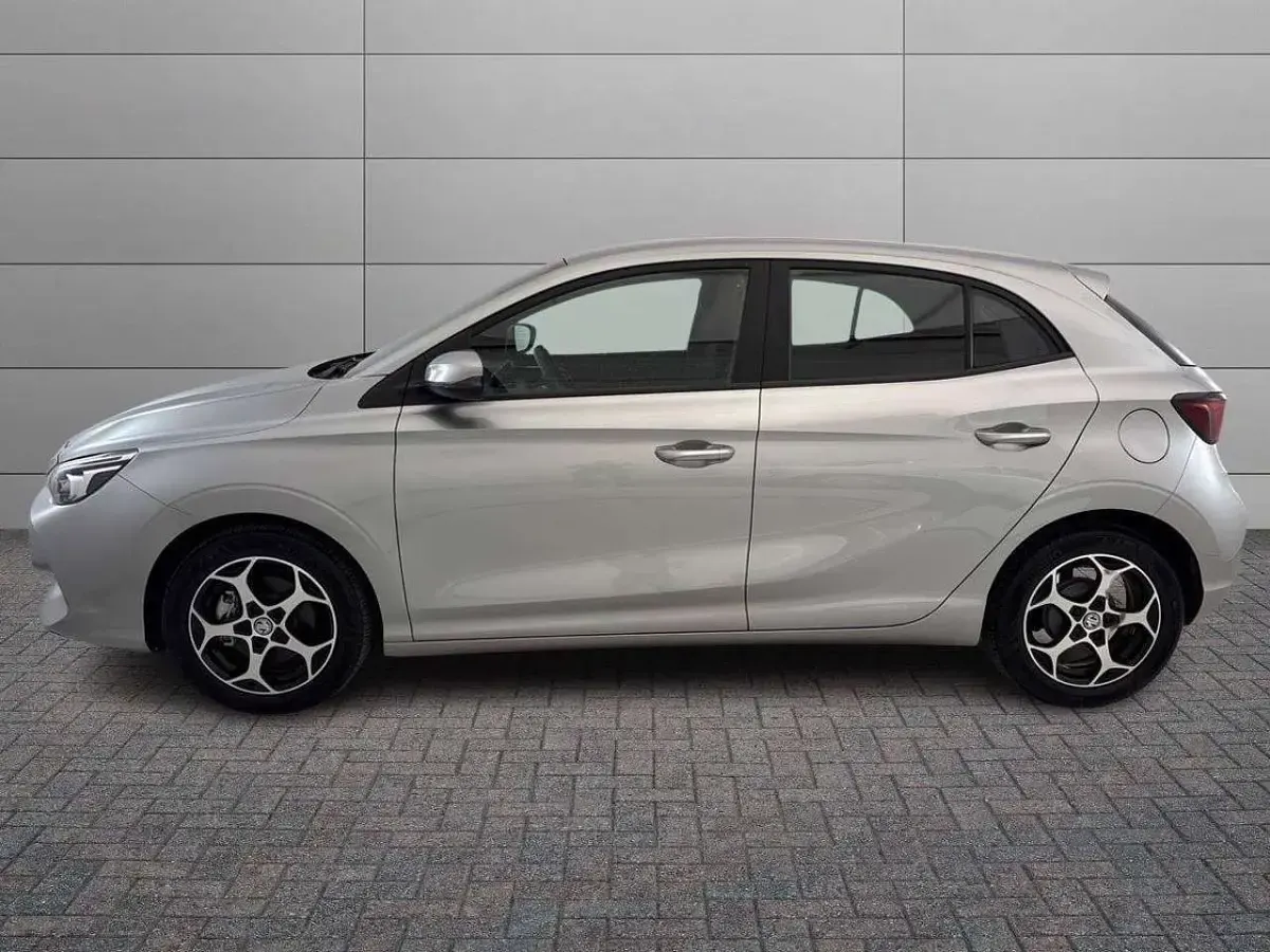 Usata MG MG3 116 CV (85 kW) 2025 Argento Utilitaria