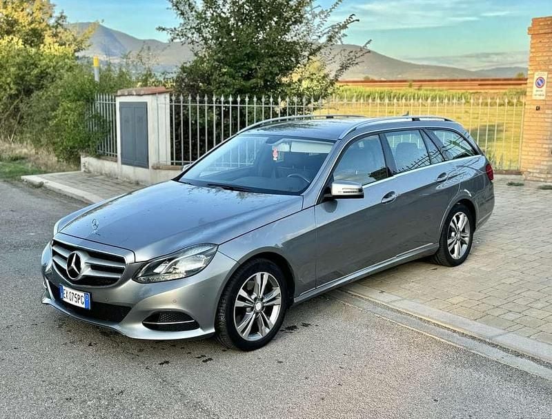 Usata 2014 Mercedes 300 Premium Station wagon | 14.000 € (Buon prezzo) - Immagine 1/4
