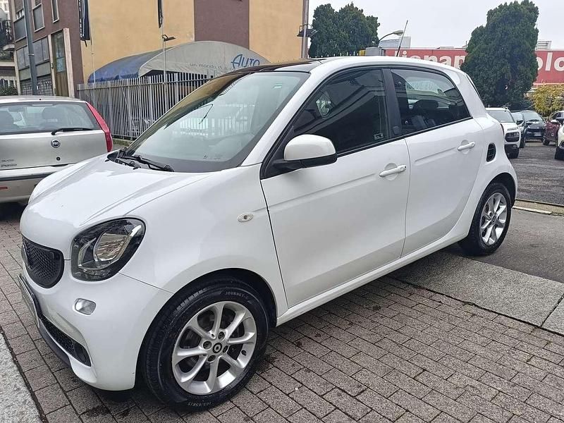 Usata Smart ForFour Electric Drive 41 kW (56 CV) 2019 Bianco Utilitaria