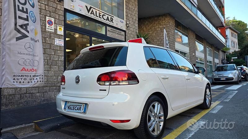 Usata VW Golf VI Highline 101 CV (74 kW) 2011 Bianco Utilitaria