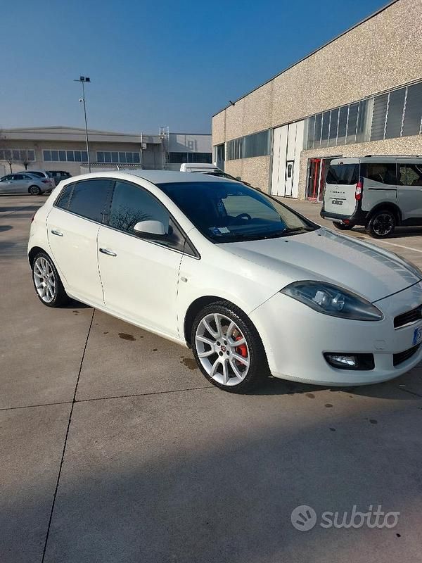 Usata Fiat Bravo 120 CV (88 kW) 2013 Bianco Utilitaria