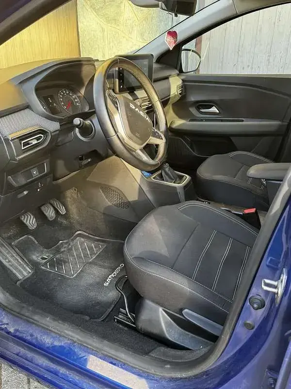 Usata Dacia Sandero Comfort 91 CV (66 kW) 2023 Blu/azzurro Berlina