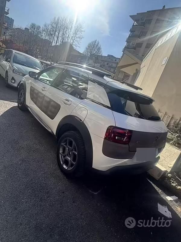 Usata Citroën C4 Shine Edition 2015 Bianco SUV