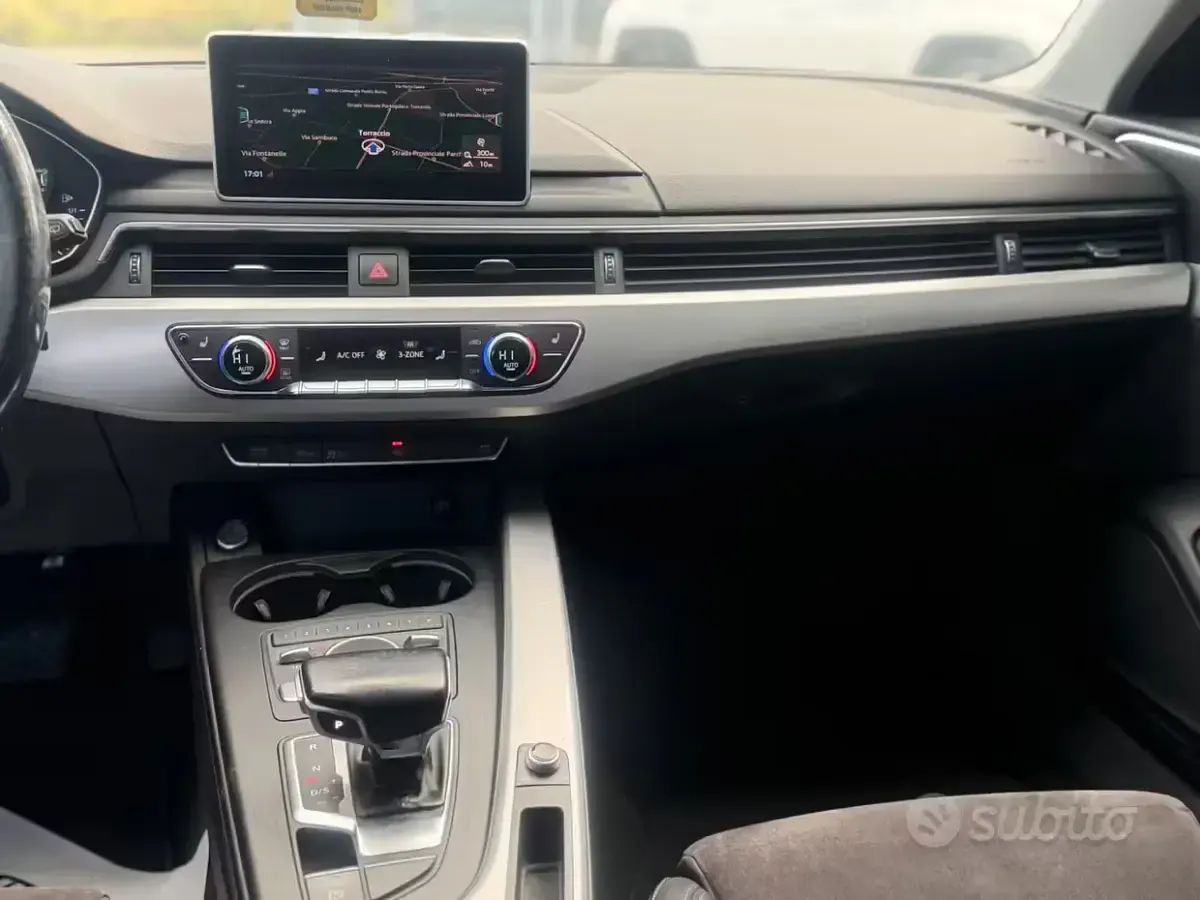 Usata Audi A4 190 CV (139 kW) 2016 Grigio Berlina
