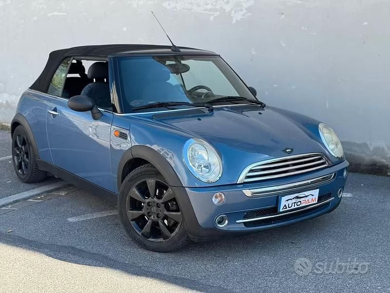 Usata Mini One Cabriolet 90 CV (66 kW) 2006 Blu Cabrio