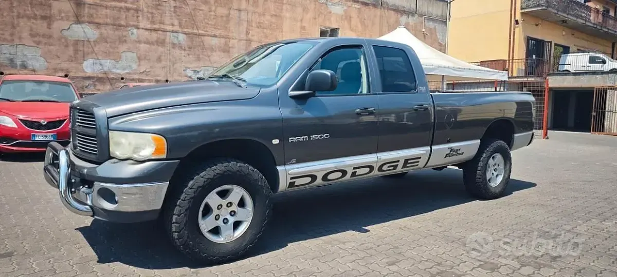 Usata Dodge Ram 245 CV (180 kW) 2002 Grigio Pick-up
